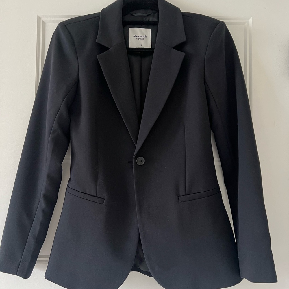 Abercrombie Women's Black Blazer NWOT
